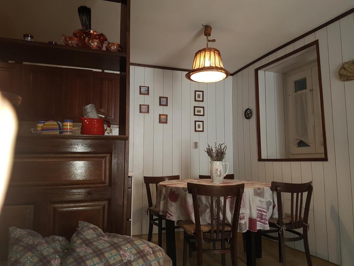 Villa Marija Cres Eksteriør billede